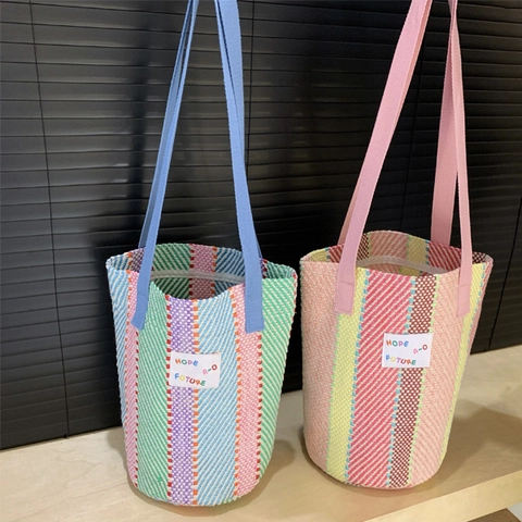 Damen Gewebte Tragetasche Gestreifte Polyester Baumwolle Handtasche Große Kapazität Lässige Sommer Schultertasche Mit Buchstaben Aufnäher