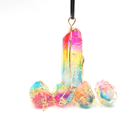 Collier Pendentif Cristal Arc-en-ciel Fait Main Arbre de Vie Enveloppé de Fil Bijoux en Pierre Naturelle pour Femmes