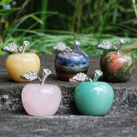 Ornamento a Forma di Mela in Pietra di Cristallo Naturale Con Foglia di Metallo Intarsiata di Strass Quarzo Rosa Arredamento Casa