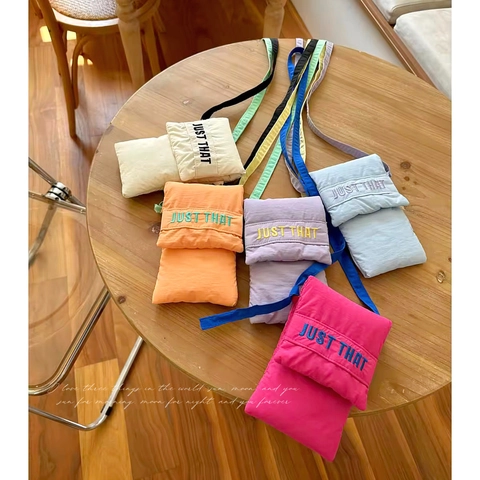 Mini Sac À Bandoulière Pour Téléphone En Toile Matelassée Broderie Dessin Animé Rabat Décontracté Étudiant Kawaii