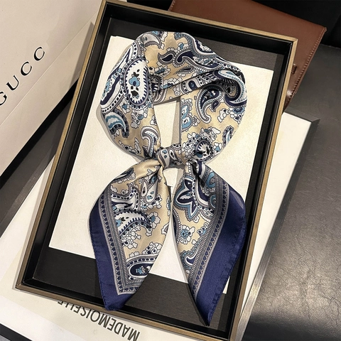Elegante Foulard Quadrato Con Stampa Paisley Sensazione Raso In Raso Accessorio Moda Leggero E Traspirante Per Donna