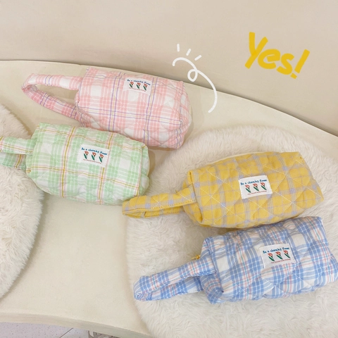 Women Quilted Checkerboard Makeup Bag Sweet Cotton Plaid Handbag Small Zipper Storage Bag With Daisy Charm For Travel Daily