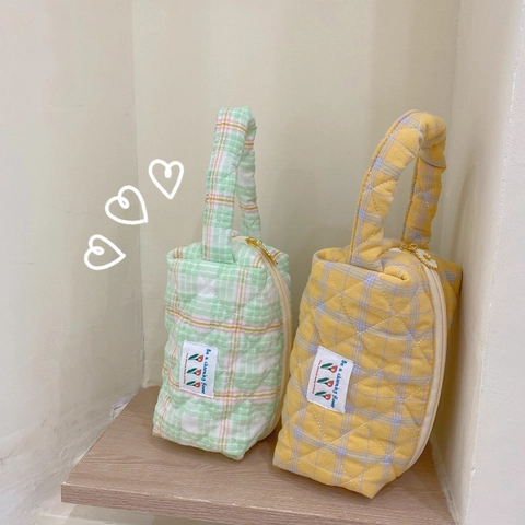 Women Quilted Checkerboard Makeup Bag Sweet Cotton Plaid Handbag Small Zipper Storage Bag With Daisy Charm For Travel Daily