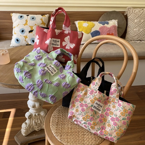 French Style Cute Bowknot Floral Handbag Polyester Drawstring Closure Portable Bento Tote Bag For Women Girls Niche Design