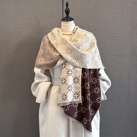 Écharpe D'Hiver Élégante En Imitation Cachemire Avec Design Color Block Chic Et Motifs De Trèfle Glands Doux Pour Femmes