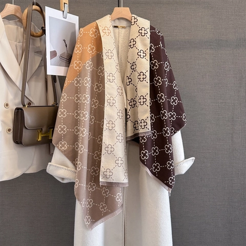 Écharpe D'Hiver Élégante En Imitation Cachemire Avec Design Color Block Chic Et Motifs De Trèfle Glands Doux Pour Femmes
