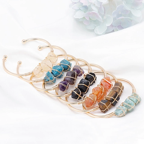 Pulsera de Puño Abierta Hecha a Mano de Piedra en Bruto Natural Envuelta en Alambre Aleación Chapada en Oro Vintage Cristal Ágata