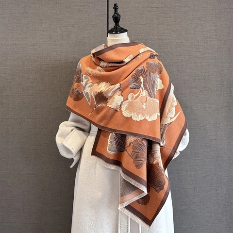 Sciarpa da Donna in Imitazione Cashmere Calda Ispessita a Forma di Foglia di Ginkgo Scialle Jacquard Con Nappine Moda Autunno Inverno