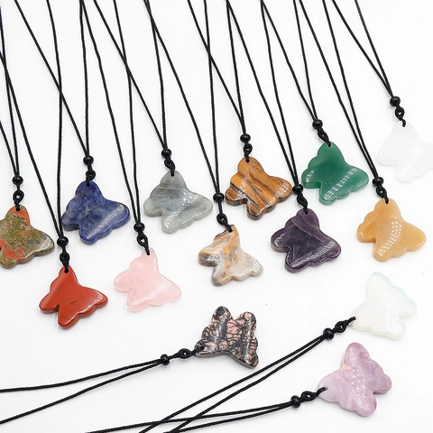 Collier Pendentif Papillon en Pierre Naturelle Cristal Sculpté Améthyste Quartz Rose Bijoux Animaux Avec Cordon Noir Femmes
