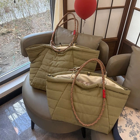 Damen Gesteppte Nylon Puffer Tragetasche Große Kapazität Lässige Leichte Schultertasche Seilgriff Handtasche