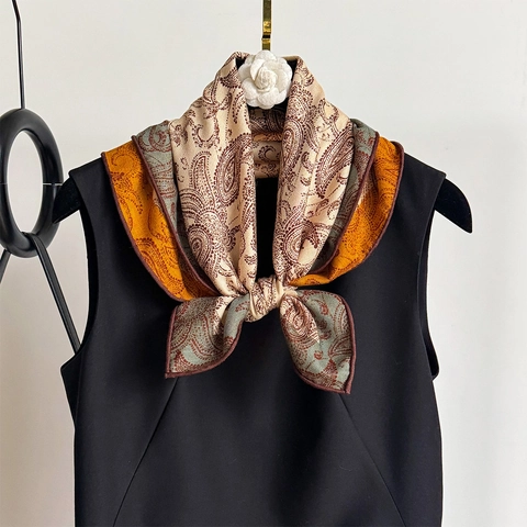 Vintage Paisley Print Square Scarf Satin Wool Blend Lightweight Retro Bandana Headscarf For Women
