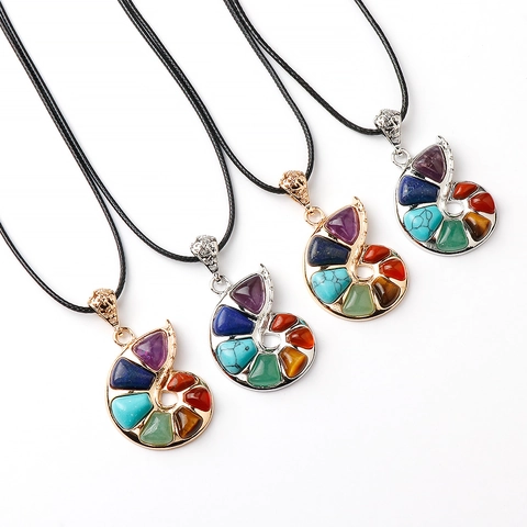 Collier Pendentif Coquillage Incrusté de Pierres de Cristal Naturelles 7 Chakra Spirale Forme de Nautile Or Argent Plaqué Bijoux de Guérison en Améthyste
