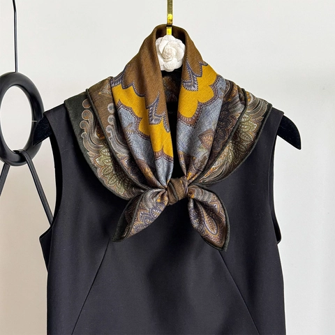 Vintage Paisley Printed Square Scarf Satin Wool Blend Elegant Retro Neck Kerchief For Women Daily Office Accessory