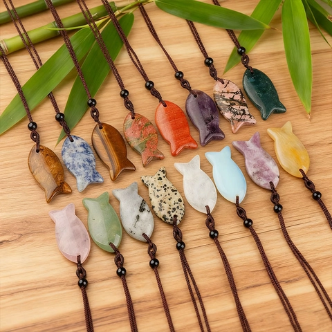 Collier Pendentif En Pierre Naturelle En Forme De Poisson Cordon Réglable Tissé À La Main Bijoux En Pierres Fines Pour Hommes Et Femmes