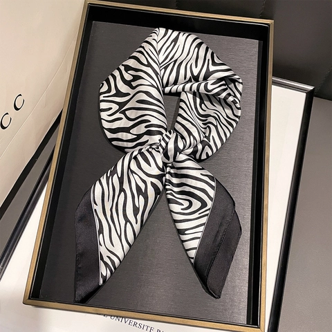 Elegante Foulard Quadrato in Raso Con Stampa Zebra per Donna Moda Fantasia Animale Sciarpa da Collo Accessorio Fascia