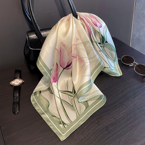 Foulard Quadrato In Raso Di Gelso Con Fibbia Di Perla Artificial Stampa Tulipano Elegante Bandana Stile Retrò Francese Accessorio Moda Donna