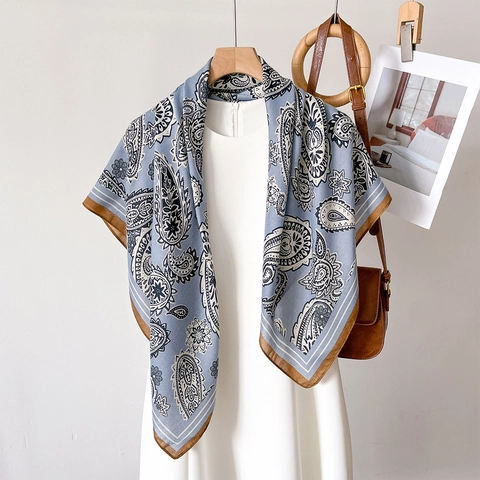 Elegante Pañuelo Cuadrado Con Estampado De Cachemira Poliéster Tacto Satén Gran Chal De Cuello Suave Y Ligero Moda Retro Para Mujer