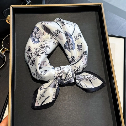 Elegant Square Scarf Pure Mulberry Satin Dragonfly Flower Print Vintage Fashionable Neck Wrap For Women