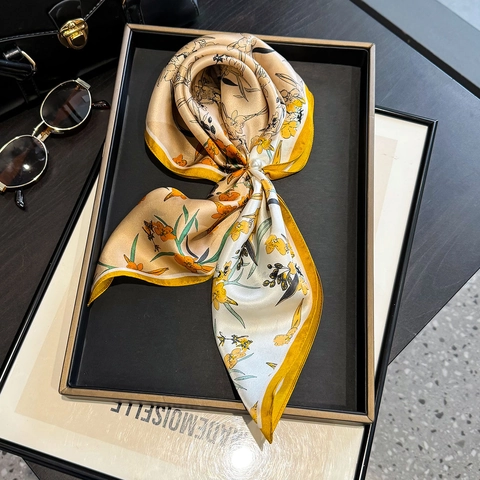 Luxury 100% Mulberry Silk Square Scarf For Women Floral Print Elegant Neck Scarf Fashion Head Wrap Handbag Accessory