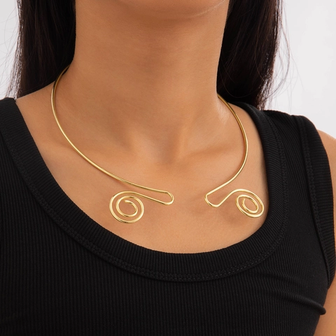 Retro Metal Choker Necklace For Women Minimalist Spiral Design Gold Silver Plated Exaggerated Palace Style Fashion Jewelry Accessory