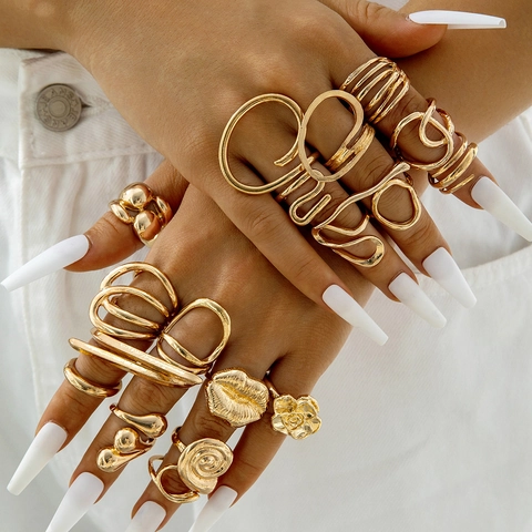 Geometric Hollow Lip Flower Alloy Ring Set For Women Men Vintage Exaggerated Fashion Gold Plated Stackable Finger Rings Jewelry Gift