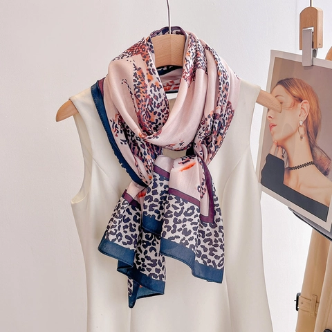 Leopard Print Scarf Women Elegant Polyester Animal Pattern Shawl Wrap Lightweight Fashion Neck Scarf Sun Protection
