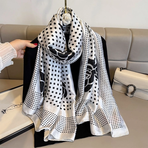 Elegante Bufanda Larga De Satén Sintética Satén Con Lunares Estampado De Camelia Chal De Protección Solar Para Mujeres Estilo Vintage Francés Ligero