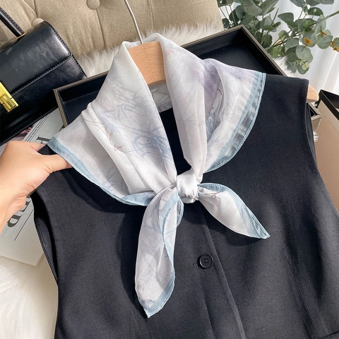 Elegant Chinese Style Satin Square Scarf Floral Leaf Pattern 70cm Small Shawl Neck Scarf For Women Daily Beach Travel Accessories