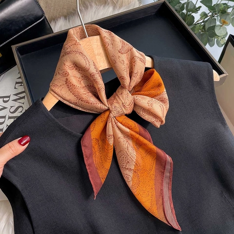 Women Elegant Satin Bandana Paisley Floral Print Square Scarf Lightweight Sun Protection Headwrap Fashion Neck Kerchief Versatile Accessory