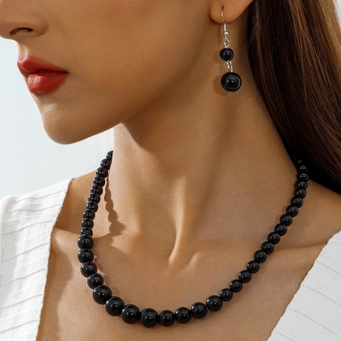 Schwarze Perlenkette Und Ohrringe Abgestufte Polierte Acryl Rundperlen Minimalistischer Eleganter Gotischer Stil Damen