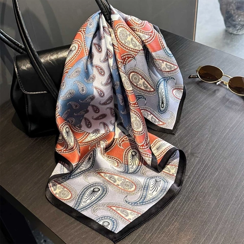 Sciarpa Di Raso Quadrata Foulard Motivo Paisley Stampato Piccolo Scialle Professionale Per Donna Estate Elegante