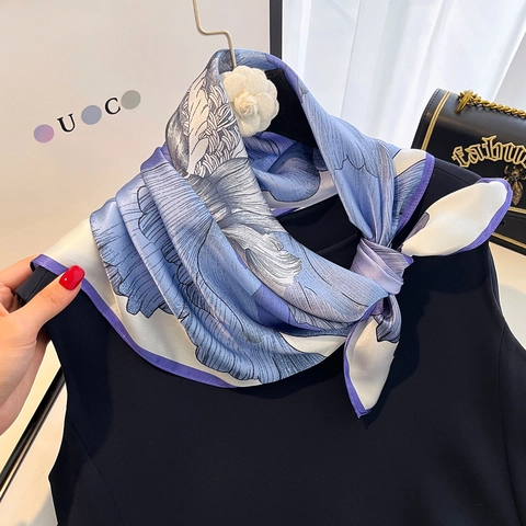 Elegante Vierkante Satijnn Sjaal Met Bloemenprint Pure MoerbeiSatijn Lichtgewicht Zonnebrand Shawl Dames Zomer Accessoire
