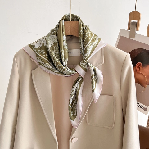 Elegante Franse Retro Vierkante Sjaal Dubbelzijdige Bloemenprint Satijn Polyester Mode Accessoire Nek Hoofd