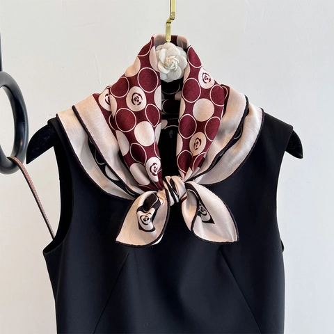 Satijn Wol Vierkante Sjaal Camellia Polka Dot Print Elegante Halstok Mode Accessoires Voor Dames