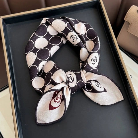 Satijn Wol Vierkante Sjaal Camellia Polka Dot Print Elegante Halstok Mode Accessoires Voor Dames