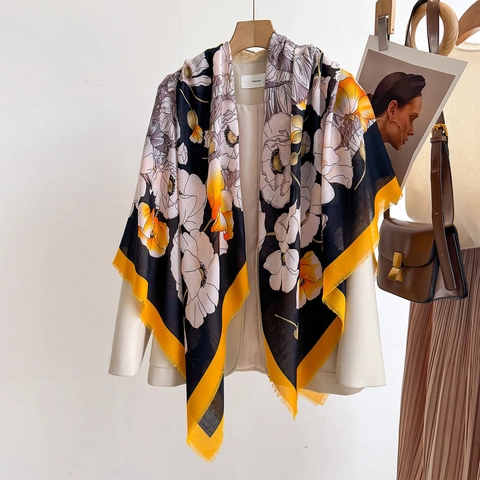 Écharpe En Polyester À Imprimé Fleuri Surdimensionnée Pour Femmes Douce Protection Solaire Grand Châle Carré Avec Franges