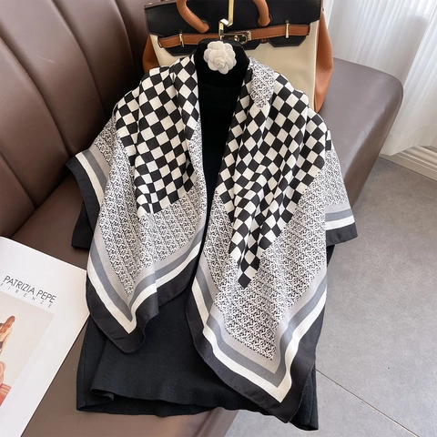 Elegante Foulard Quadrato Con Motivo A Scacchi E Stampa Floreale Raso Effetto Raso Sciarpa Vintage Accessorio Moda Per Donna