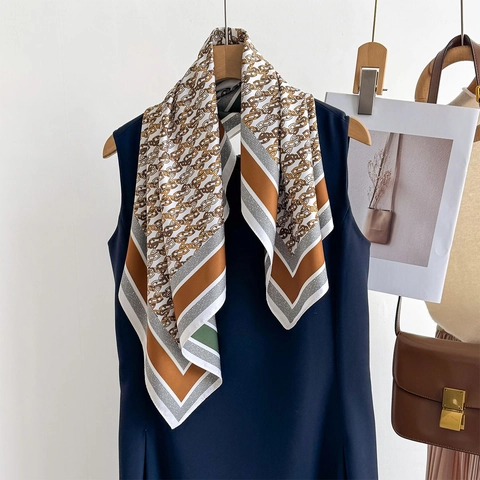 Women's Elegant Square Scarf Satin Feeling Chain Print Twill Satin Polyester Neck Wrap For Professional Suit Shirt