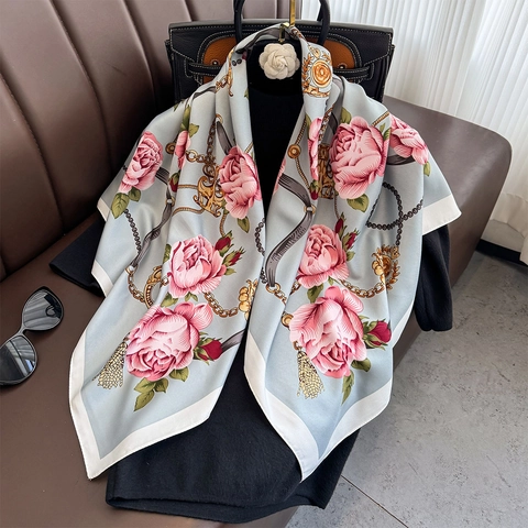 Elegant Floral Square Scarf Women Vintage Golden Chain Print Twill Polyester Headscarf Fashion Luxury Shawl Wrap