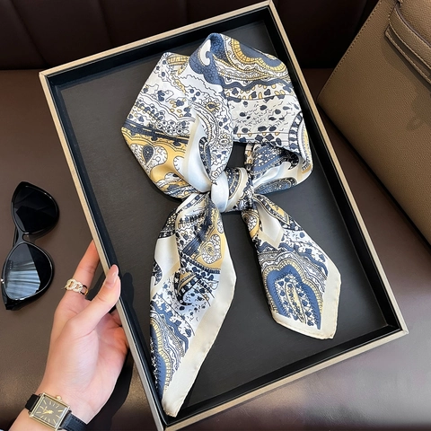 Foulard Quadrato Con Stampa Paisley In Poliestere Satinato Elegante Fascia Per Capelli Protezione Solare Moda Per Donne