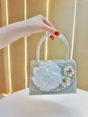 Sac De Soirée En Strass Avec Fleur De Rose En Satin Dimensionnelle Coque Rigide Chaîne À Bandoulière Pour Mariage