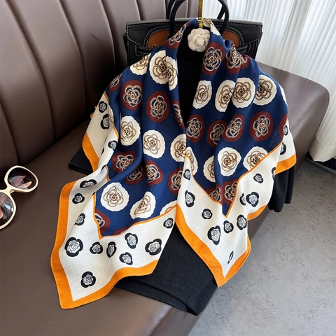 Eleganter Quadratischer Schal Mit Kamelienblumenmuster Seidig Weicher Polyester Schal Für Damen Vintage Leichter Halstuch