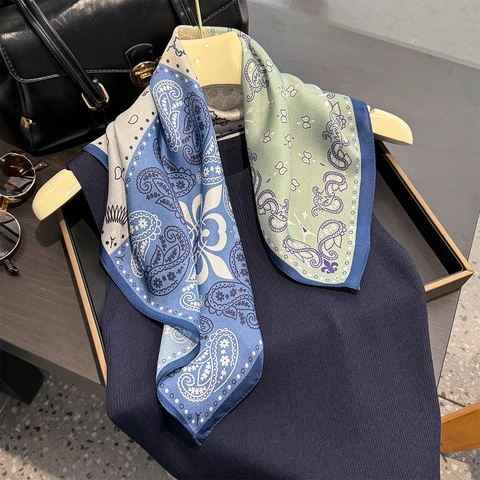 Eleganter MaulbeerSatin Quadratischer Schal Paisley Blumendruck Mode Kleines Halstuch Für Damen Vintage Stil