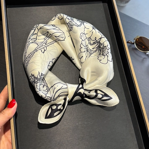 Mulberry Satin Square Scarf Vintage Chinese Style Floral Butterfly Print Elegant Lightweight Neck Scarf For Women