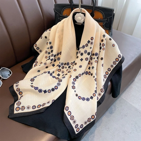 Polyester Vierkante Sjaal Bloemenprint Dubbelzijdig Warm Dames Vintage Stijl Elegant Zacht