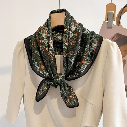 Square Scarf Satin Feeling Mandala Print Neckerchief Geometric Pattern Neck Wrap For Women Professional Accessory