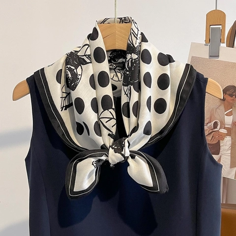 Écharpe Carrée Imprimé À Pois Et Fleurs Aspect Satin Polyester Pour Femmes Élégant Mode Bandana Wraps