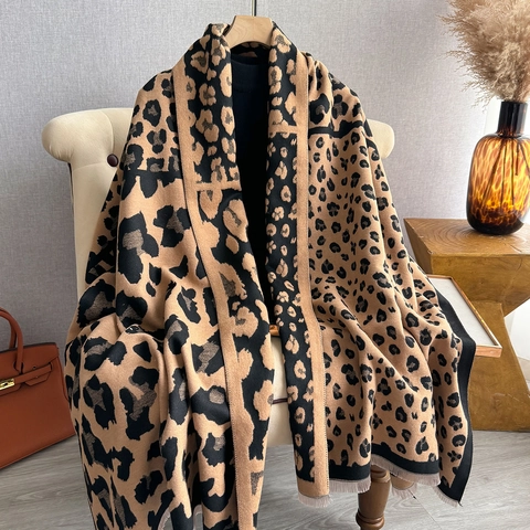 Leopard Print Scarf Shawl Imitation Cashmere Soft Warm Double Sided Jacquard Short Tassels Elegant Versatile Winter Wrap