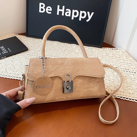 Vintage PU Leather Small Square Crossbody Bag For Women Retro Handbag With Metal Lock Fashion Letter Charm Solid Color Shoulder Bag