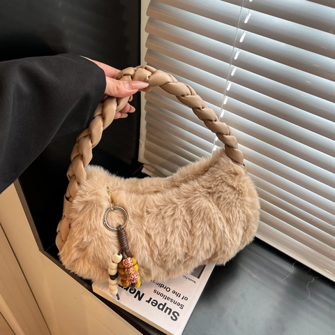 Sac à Épaule en Peluche Fausse Fourrure pour Femme Avec Poignée Tressée Pendentif en Perles Colorées Sac Sous le Bras Hiver